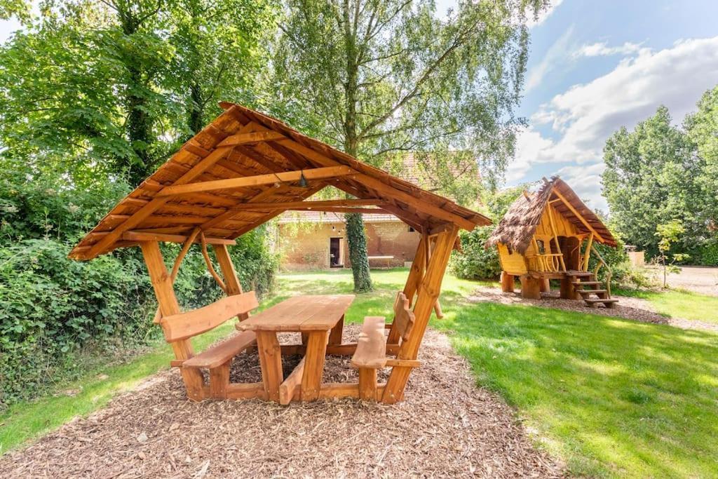 Vila Au Pied Du Frene Herzeele Exteriér fotografie